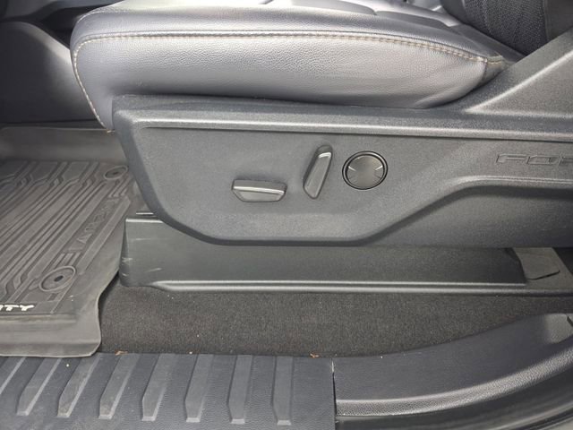 Certified 2025 Ford F350 Lariat w/ Black Appearance Package image 21