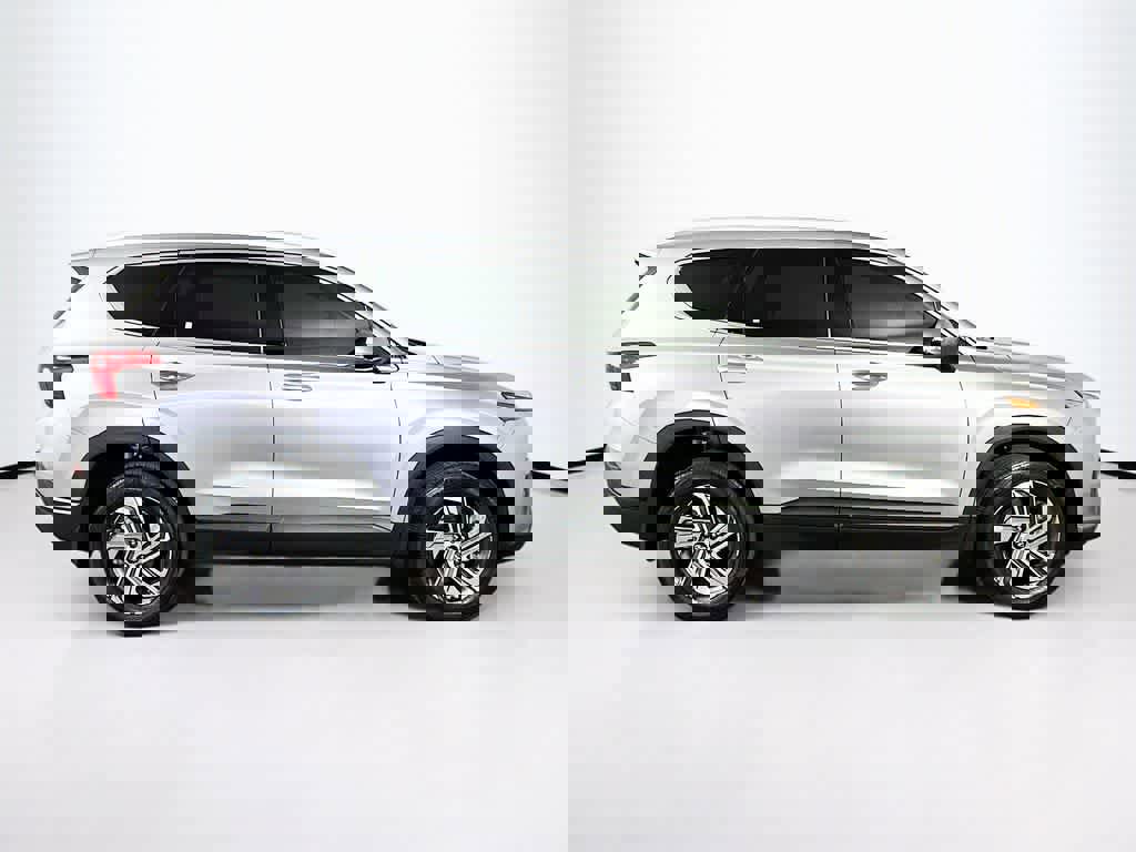 Used 2023 Hyundai Santa Fe SEL image 6