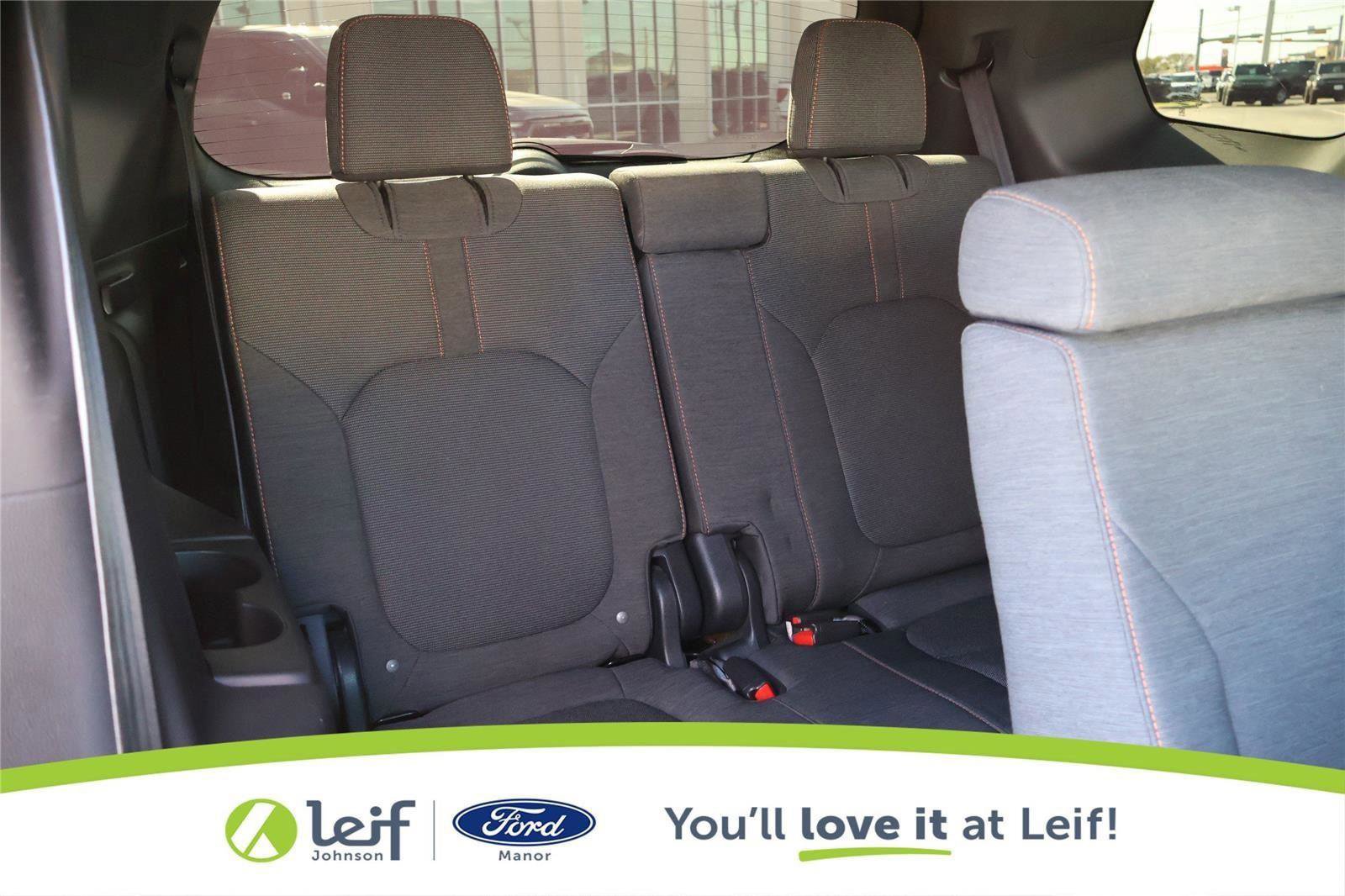 Used 2023 Honda Pilot Sport image 39