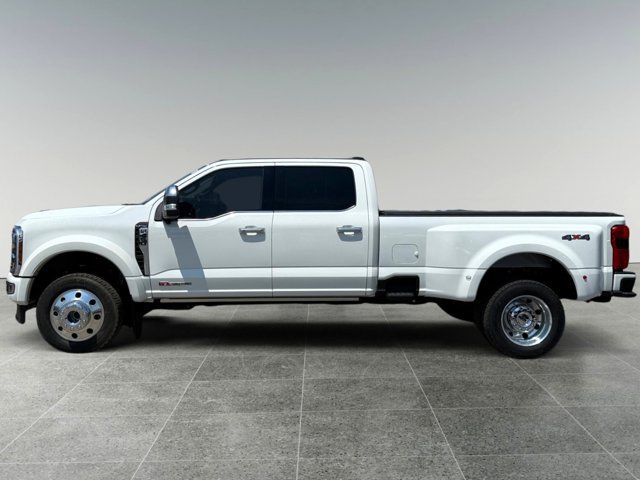 Certified 2026 Ford F450 Platinum w/ Platinum Plus Package AWD/4WD image 3