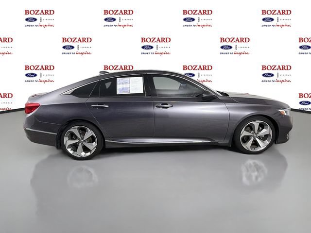 Used 2018 Honda Accord Touring image 9