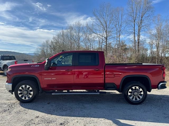 Used 2024 Chevrolet Silverado 3500 LT w/ All Star Edition AWD/4WD image 4