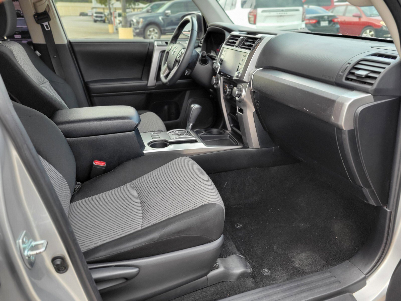 Used 2022 Toyota 4Runner SR5 image 12