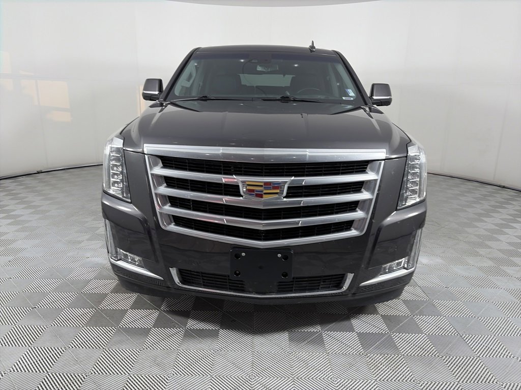 Used 2018 Cadillac Escalade Premium Luxury image 2