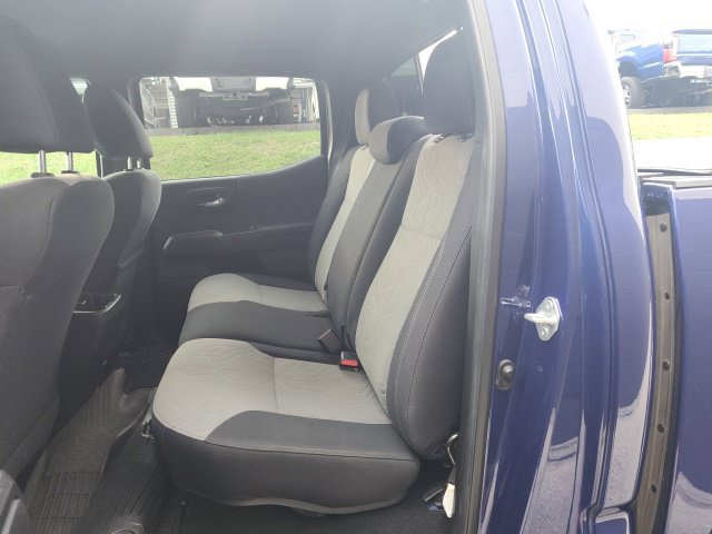 Used 2022 Toyota Tacoma TRD Sport AWD/4WD image 13