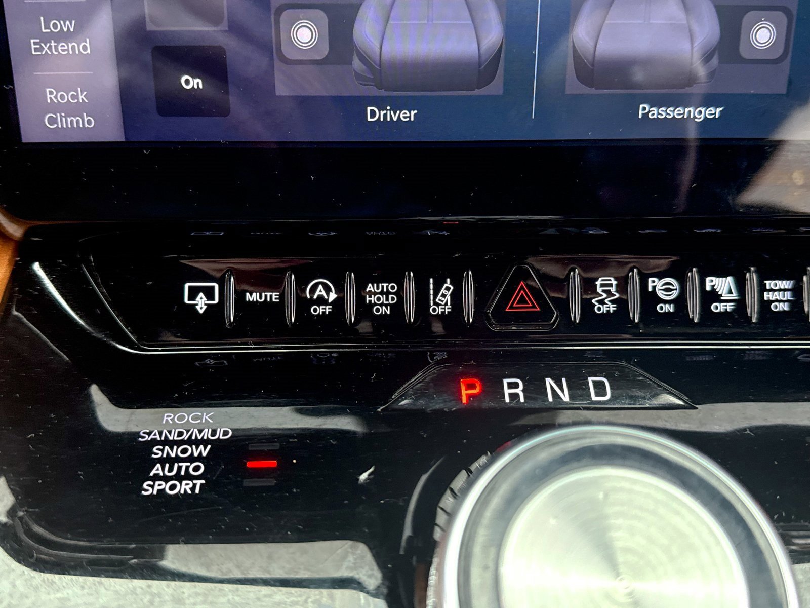 Used 2023 Jeep Grand Wagoneer Series III image 36