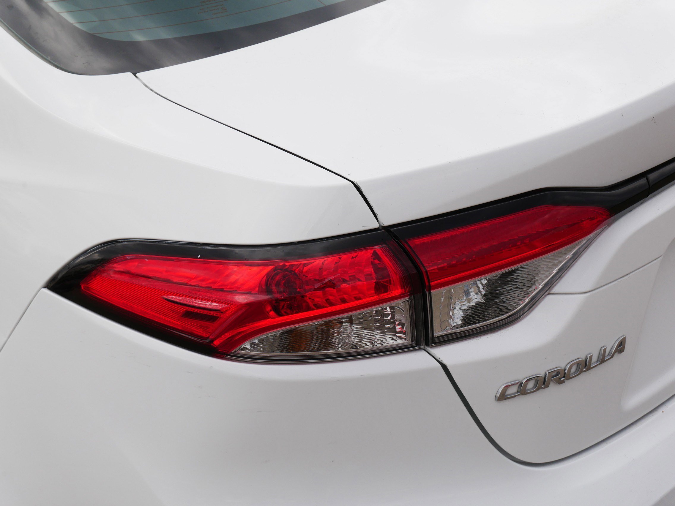 Used 2023 Toyota Corolla LE FWD image 17