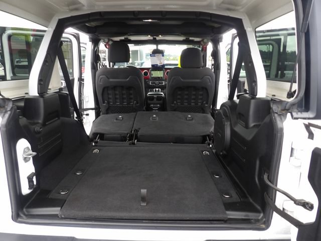 Used 2023 Jeep Wrangler Unlimited Rubicon w/ LED Lighting Group AWD/4WD image 34