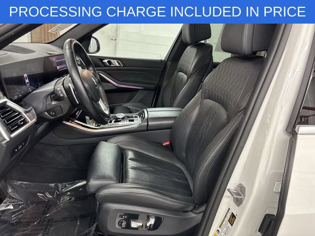 Used 2025 BMW X5 xDrive50e AWD/4WD image 3