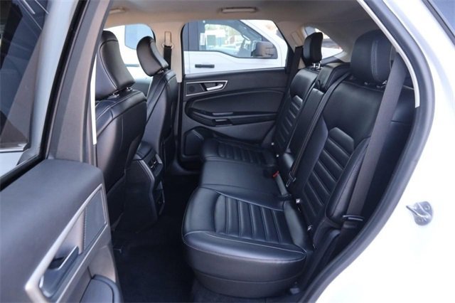 Certified 2024 Ford Edge SEL image 9