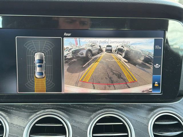 Used 2018 Mercedes-Benz E 400 4MATIC Sedan image 23