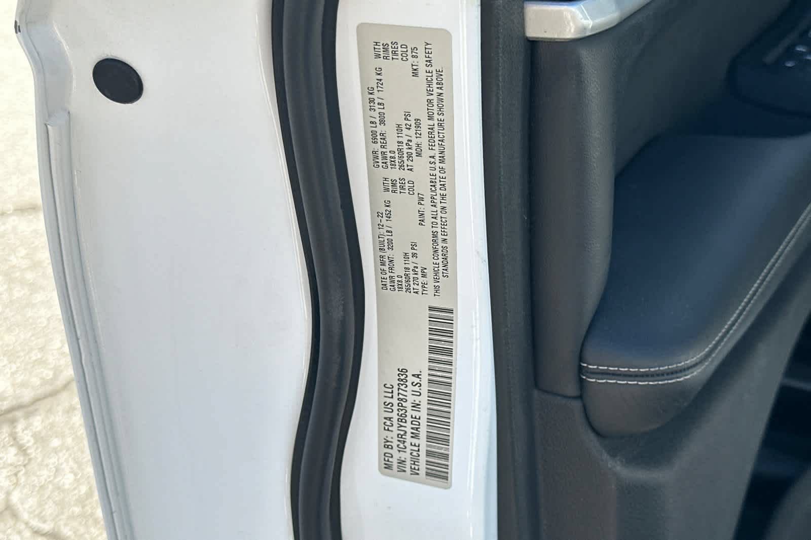 Used 2023 Jeep Grand Cherokee 4WD 4xe image 30