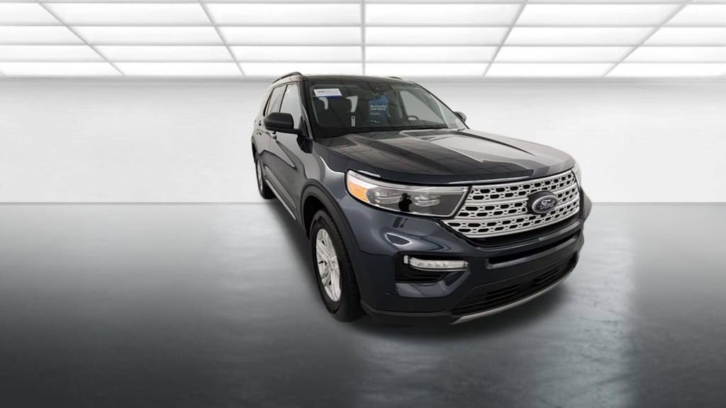 Certified 2024 Ford Explorer XLT w/ Equipment Group 202A image 10