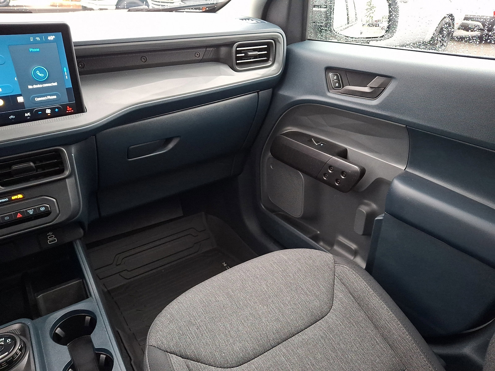 Certified 2025 Ford Maverick XLT w/ XLT Luxury Package image 16