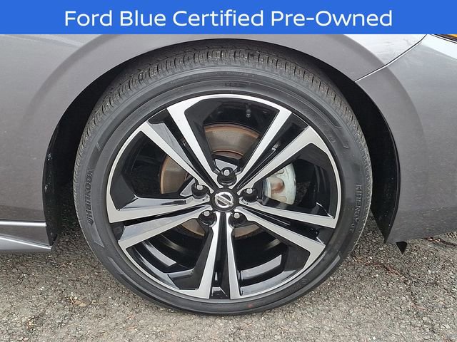 Used 2022 Nissan Sentra SR w/ Trunk Package image 10