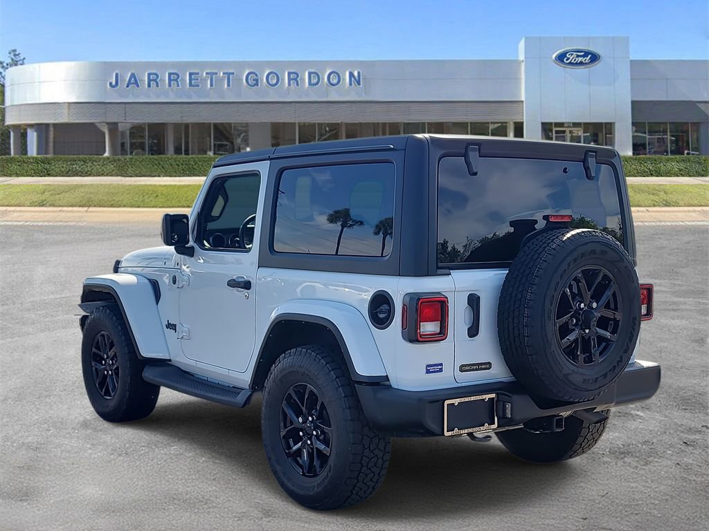 Used 2023 Jeep Wrangler Sport image 3