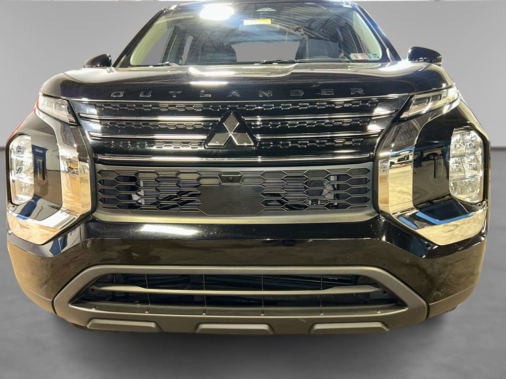 Used 2022 Mitsubishi Outlander ES AWD/4WD image 12