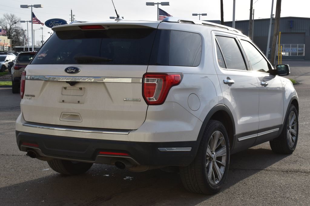 Certified 2018 Ford Explorer Limited w/ Equipment Group 301A image 5