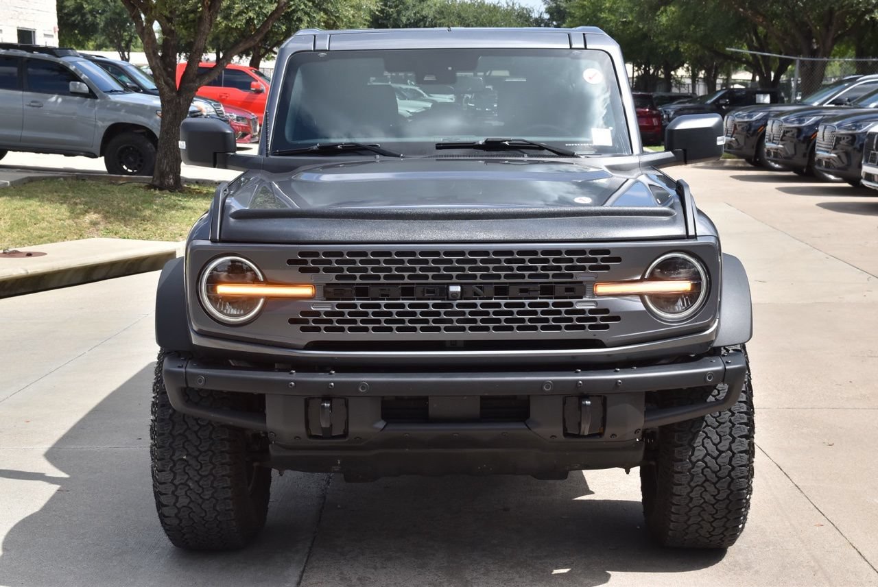 Certified 2025 Ford Bronco Badlands AWD/4WD image 3