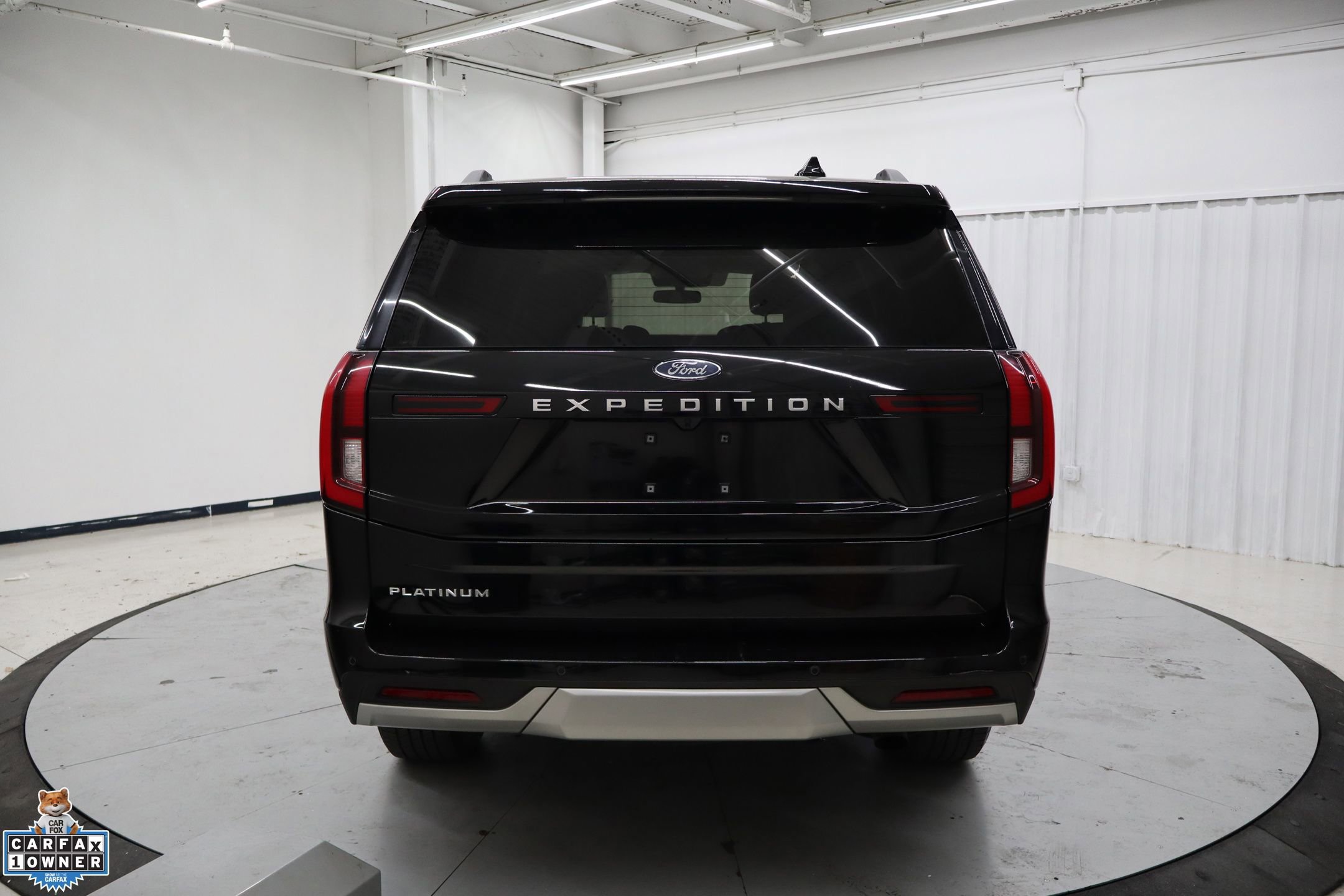 Certified 2025 Ford Expedition Platinum image 4