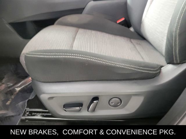 Used 2021 Nissan Rogue SV image 14