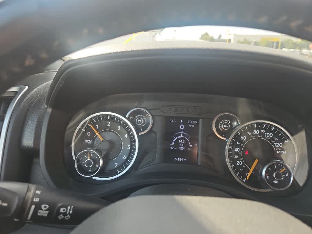 Used 2022 RAM 1500 Big Horn AWD/4WD image 19