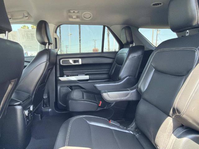 Certified 2022 Ford Explorer XLT w/ Equipment Group 202A RWD image 19
