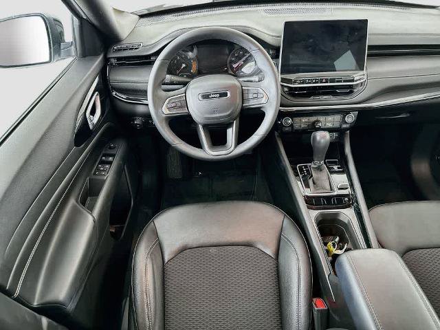 Used 2024 Jeep Compass Latitude w/ Altitude Special Edition AWD/4WD image 10