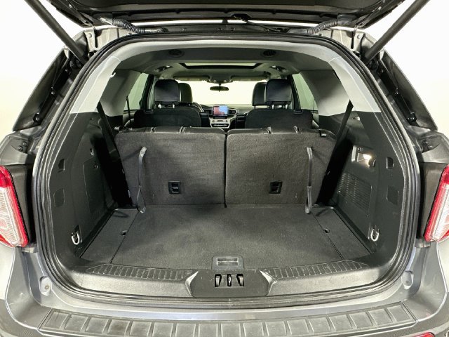 Certified 2023 Ford Explorer XLT w/ Equipment Group 202A AWD/4WD image 33