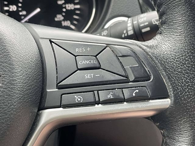 Used 2020 Nissan Rogue SV FWD image 18