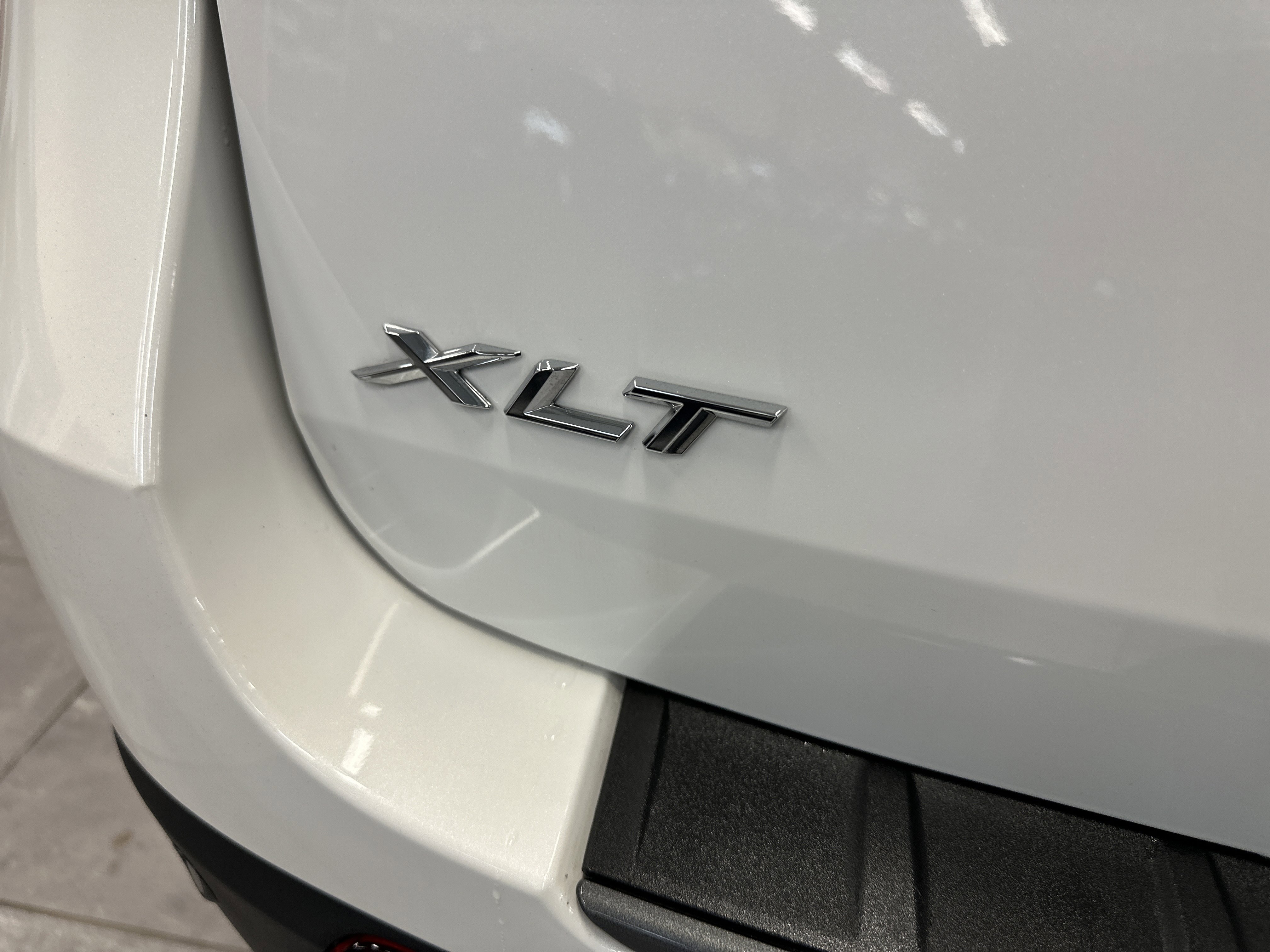 Certified 2023 Ford Explorer XLT w/ Equipment Group 202A image 10