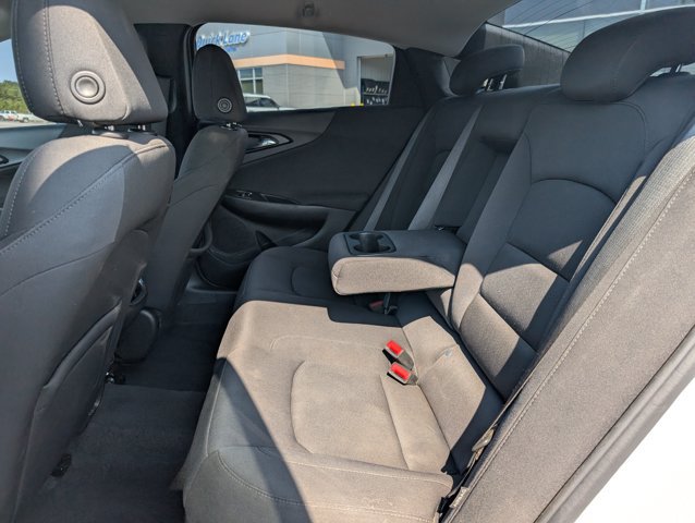 Used 2021 Chevrolet Malibu LT FWD image 29
