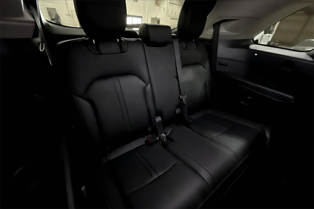 Used 2024 MAZDA CX-90 3.3 Turbo w/ Preferred Plus image 27