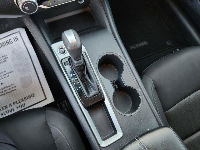 Used 2025 Nissan Altima 2.5 SV FWD image 13