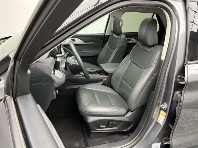 Certified 2025 Ford Explorer Active w/ Active Comfort Package AWD/4WD image 12