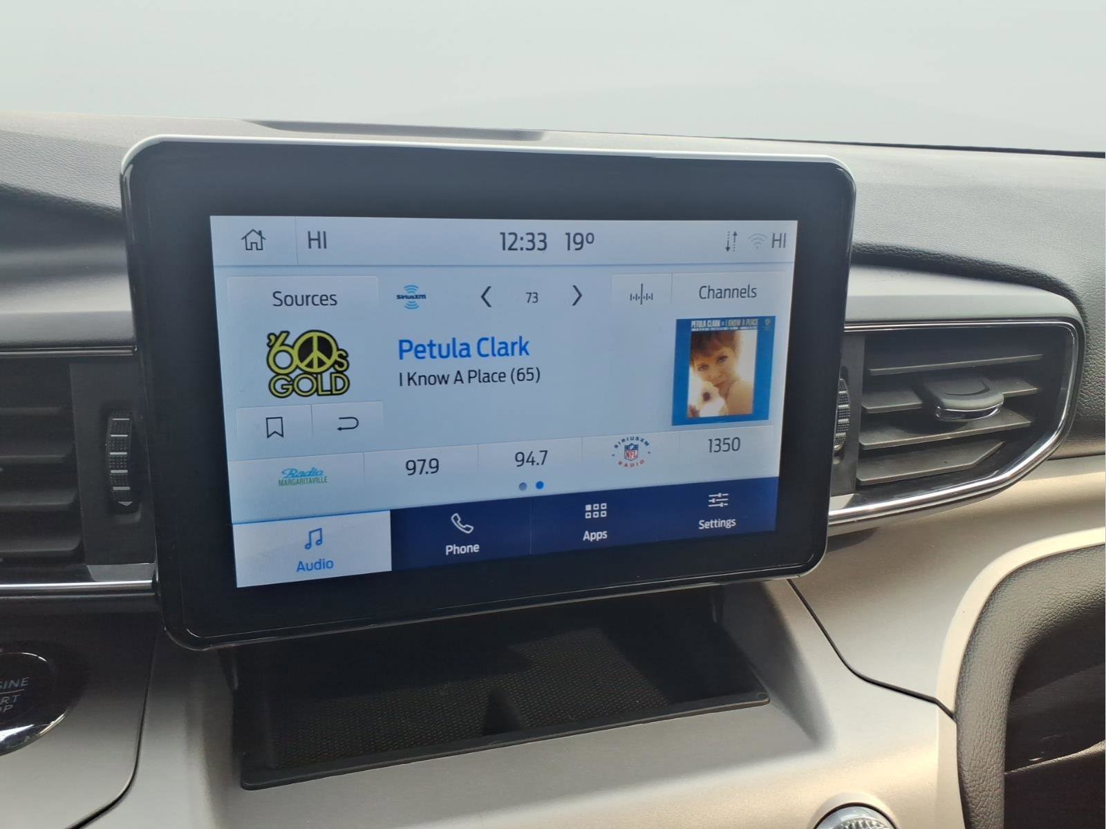 Certified 2023 Ford Explorer XLT w/ Equipment Group 202A image 17