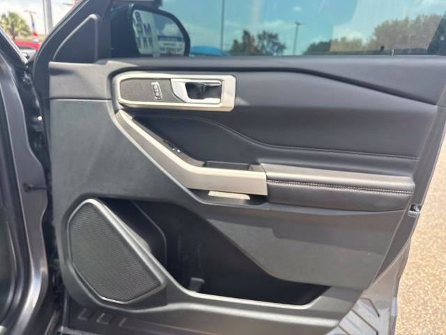 Certified 2023 Ford Explorer XLT RWD image 25