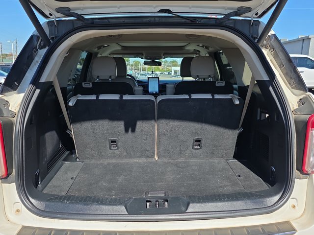 Certified 2023 Ford Explorer Limited w/ Limited Technology Package RWD image 12