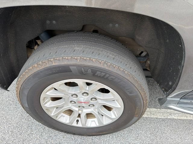Used 2020 GMC Yukon XL SLT RWD image 15