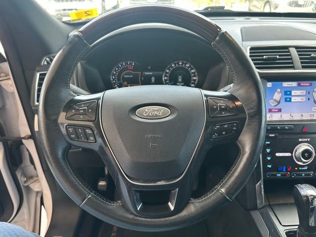 Certified 2019 Ford Explorer Platinum image 19