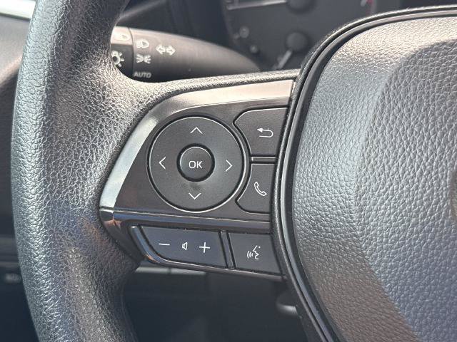 Used 2025 Toyota Corolla LE FWD image 16
