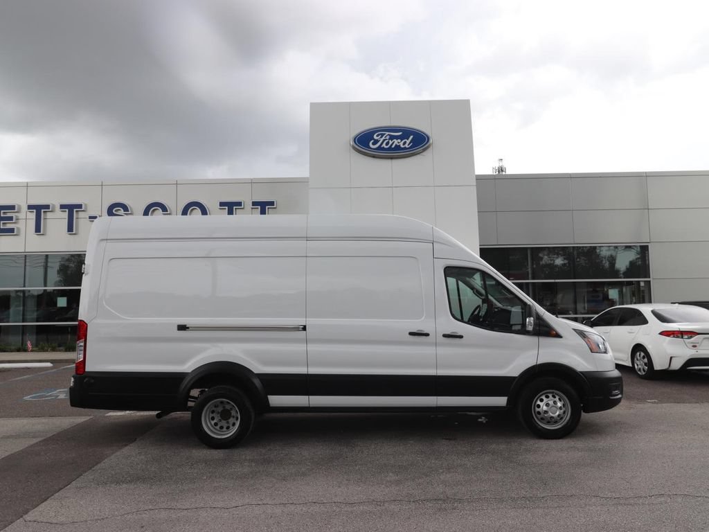 Certified 2025 Ford Transit 350 148 High Roof Extended DRW w/ Interior Upgrade Package AWD/4WD image 15