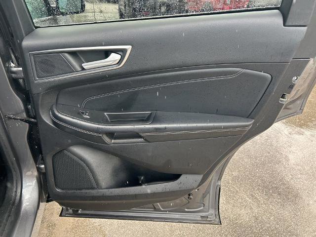 Certified 2022 Ford Edge Titanium image 39