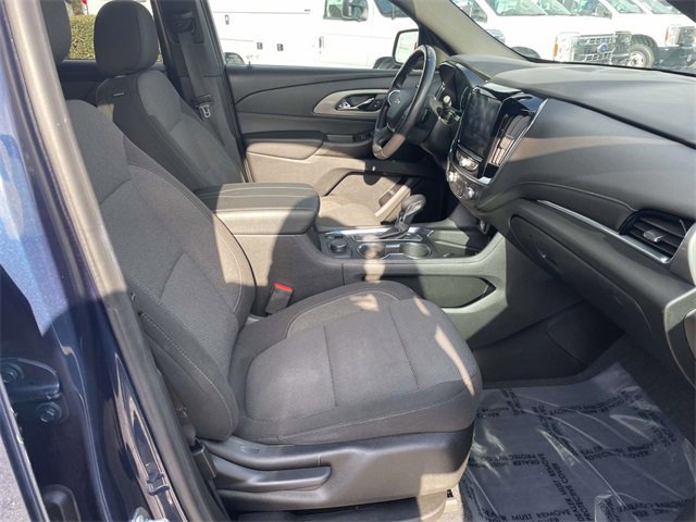 Used 2022 Chevrolet Traverse LT image 31