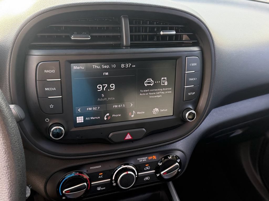 Used 2025 Kia Soul LX w/ LX Technology Package FWD image 20