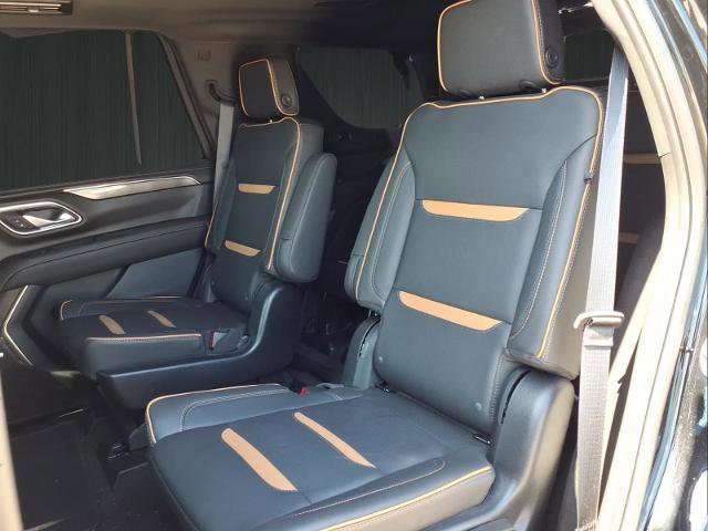 Used 2024 GMC Yukon AT4 w/ Technology Package image 18