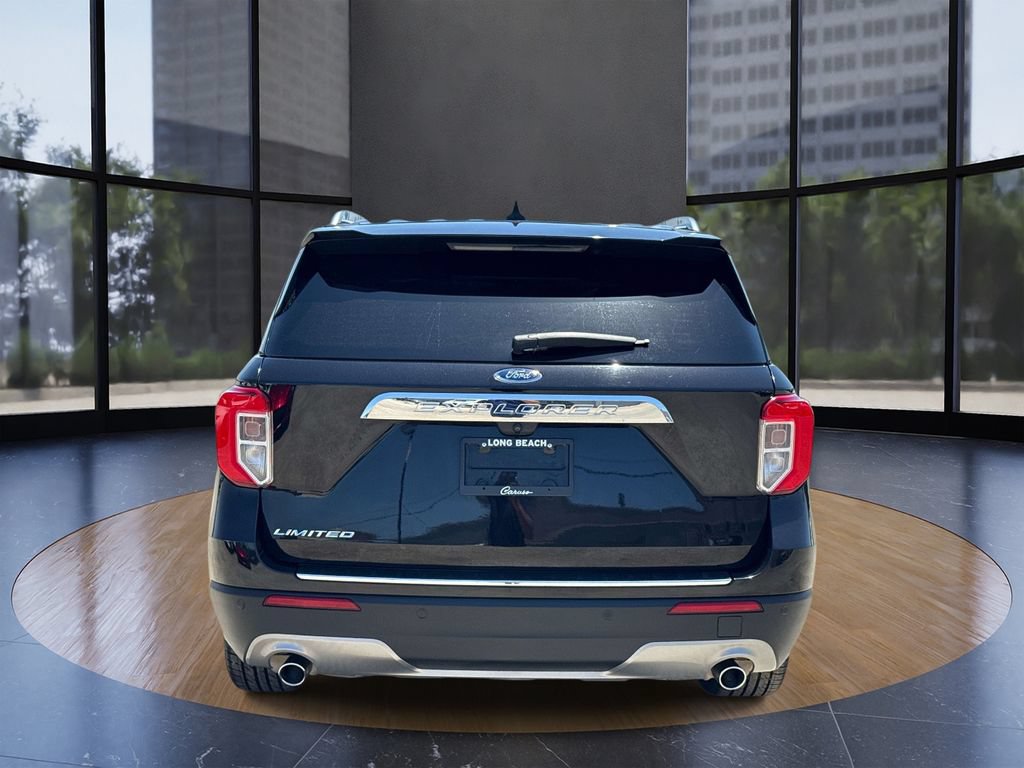 Certified 2022 Ford Explorer Limited w/ Equipment Group 301A RWD image 4