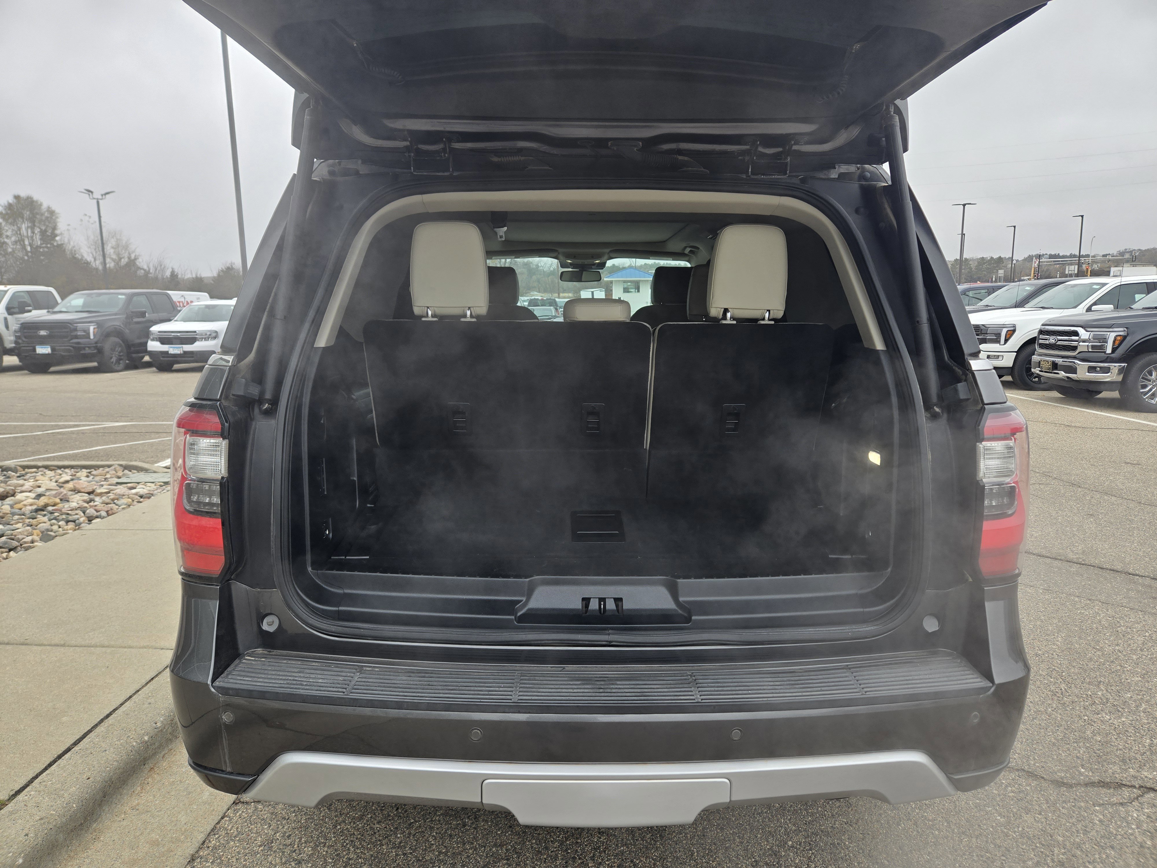 Certified 2021 Ford Expedition Platinum image 16