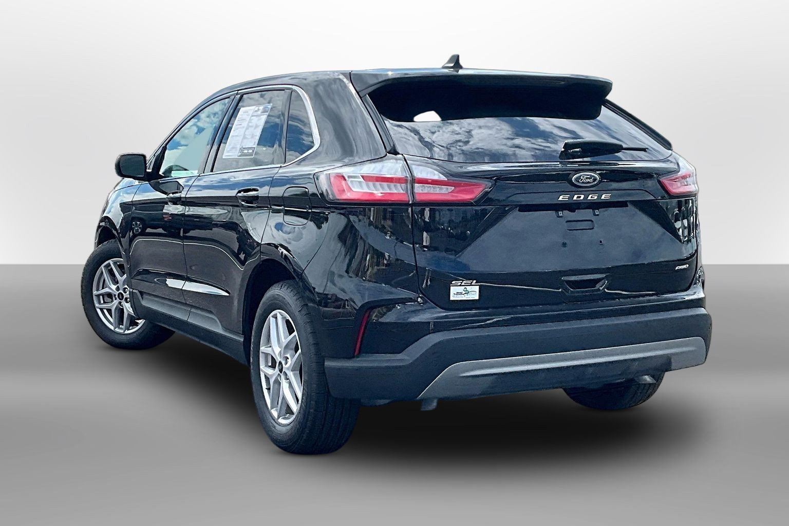 Certified 2024 Ford Edge SEL w/ Convenience Package AWD/4WD image 10