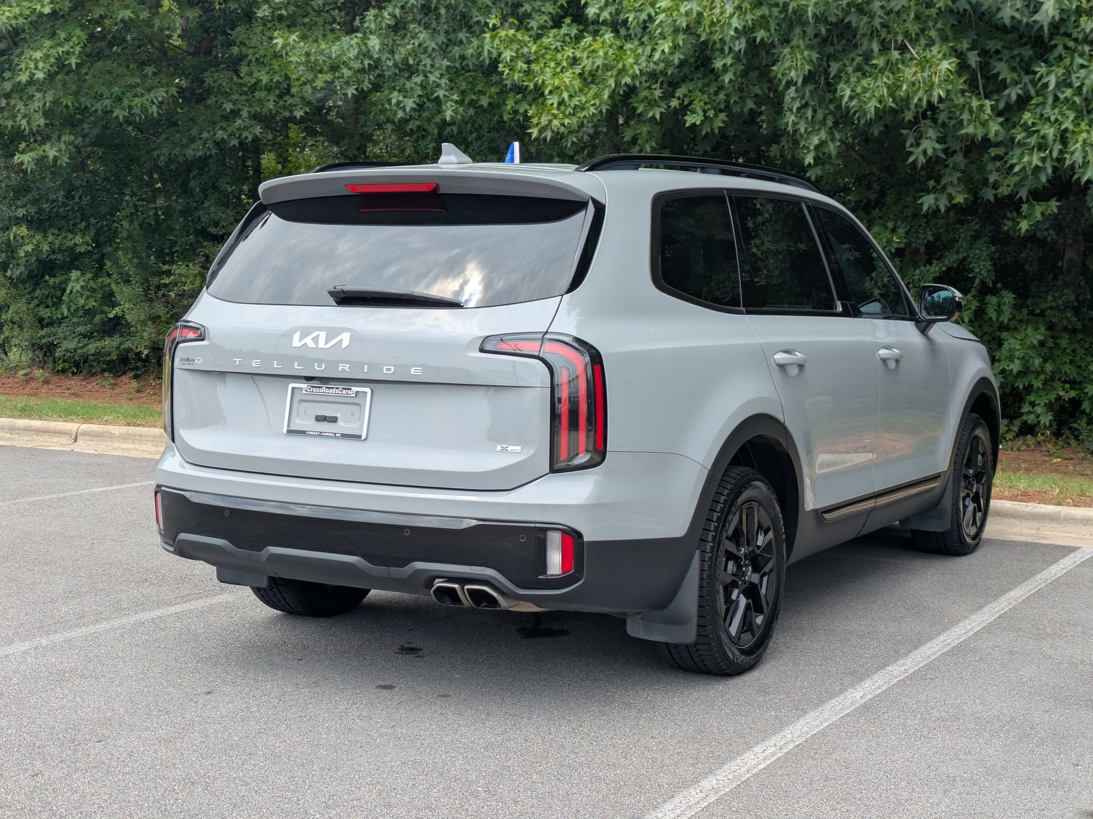 Used 2024 Kia Telluride SX X-Pro AWD/4WD image 3